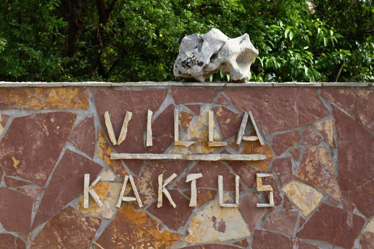 Apartments Kaktus Orebic Luaran gambar